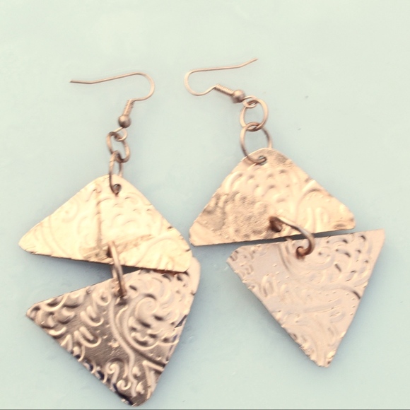 Embossed Diamond Triangle Copper Earrings Dangle - Picture 4 of 4